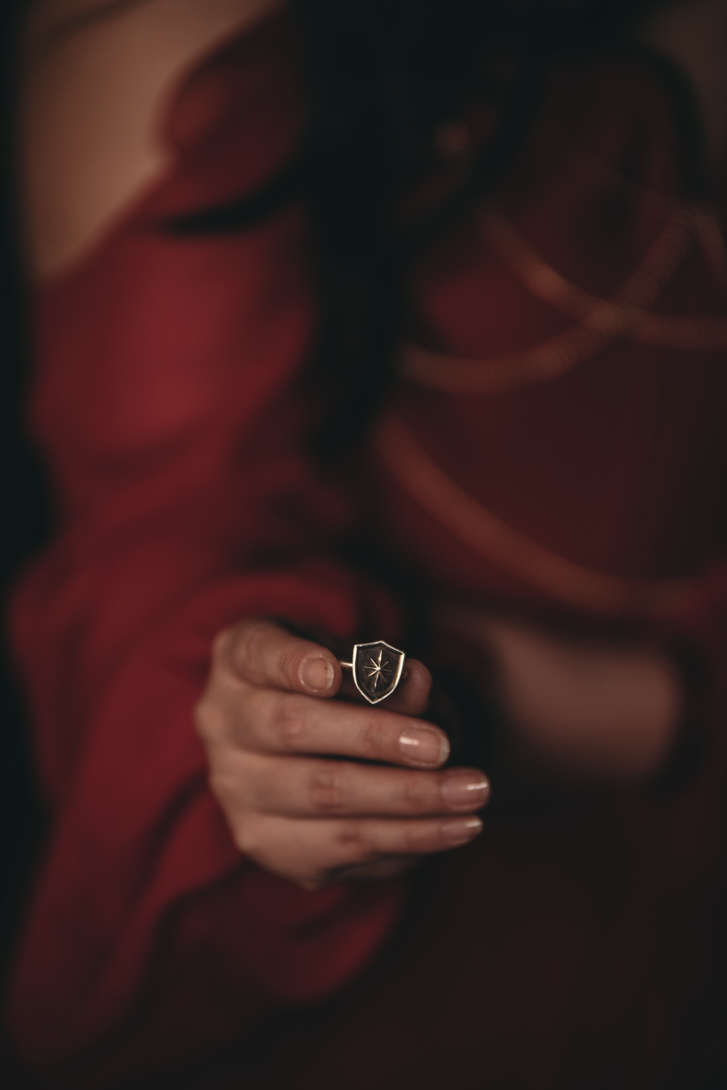 VAELITH Stern und Schild Ring