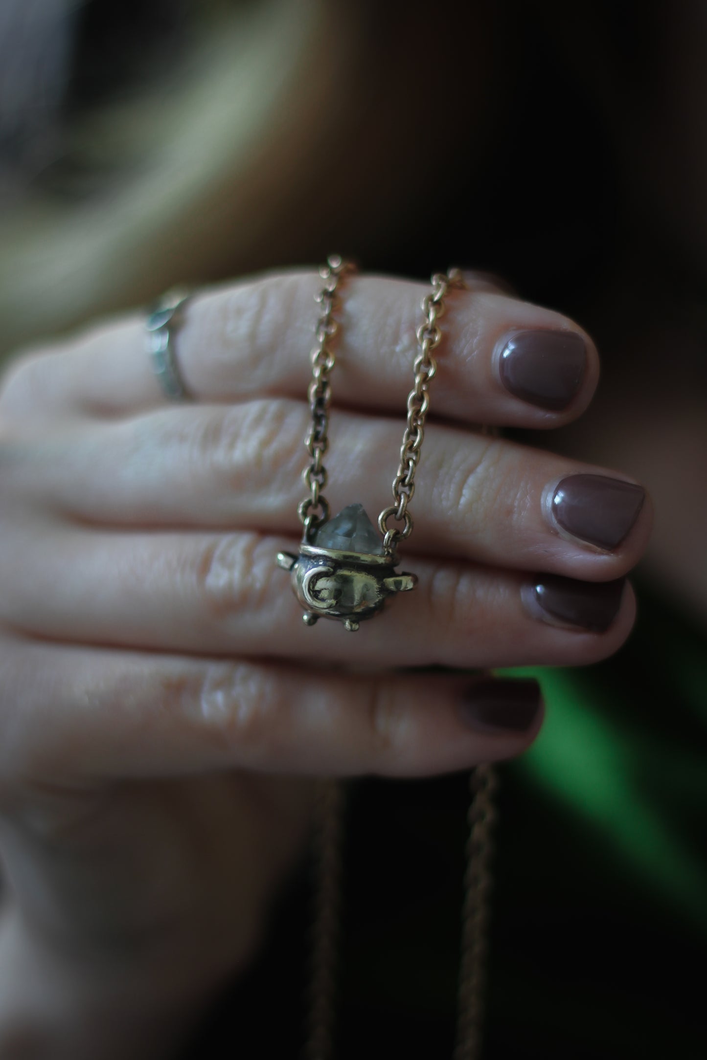 Crystal Cauldron Necklace Bronze2