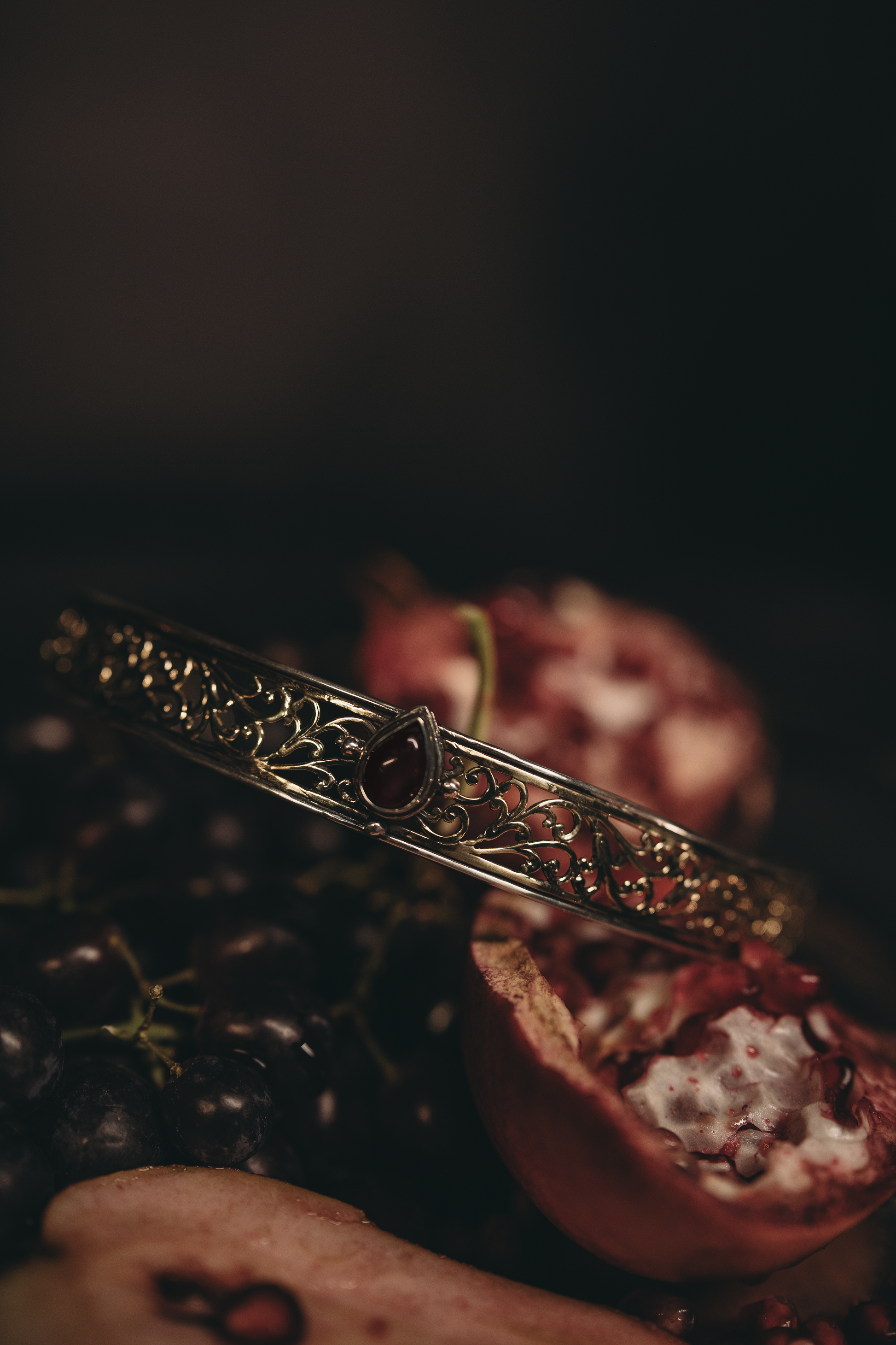 Medieval Renaissance crown in sterling silver and brass with red garnet stone