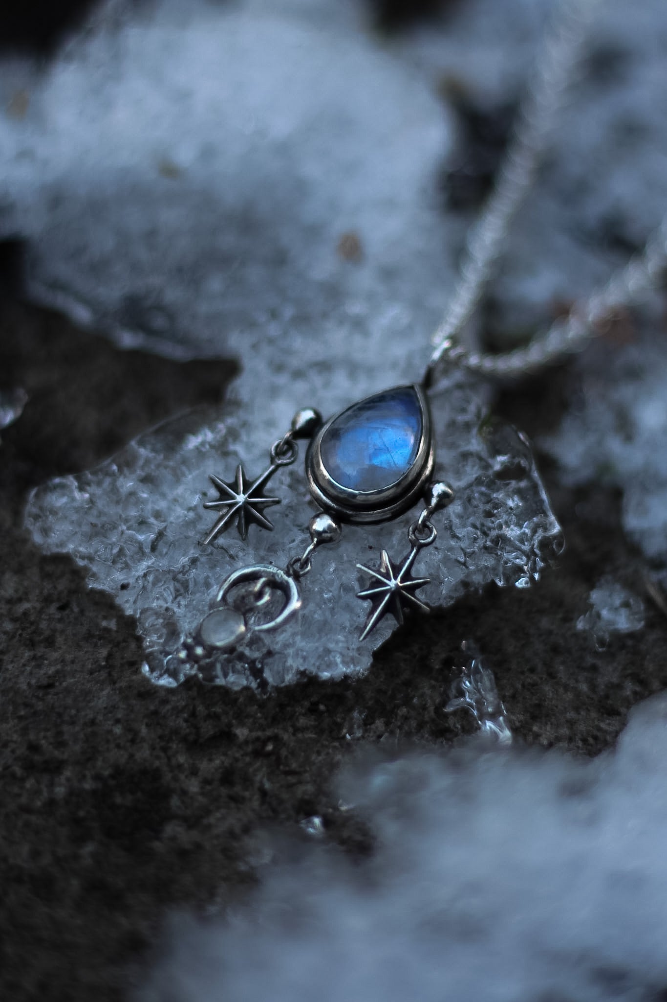 VÉLAR Starfall Moonstone Necklace in Sterling Silver