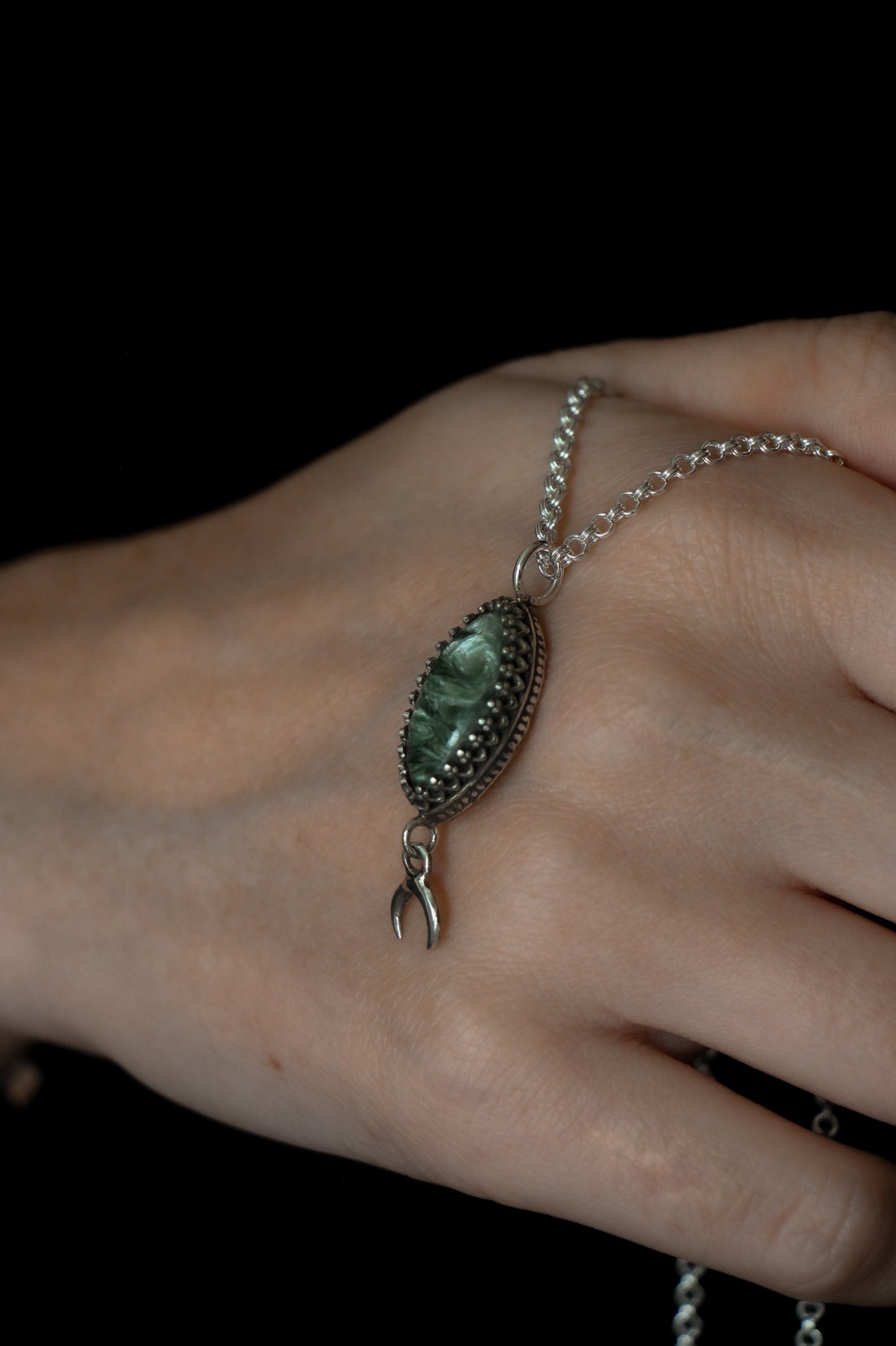 Moss Agate Moon Necklace Silver4