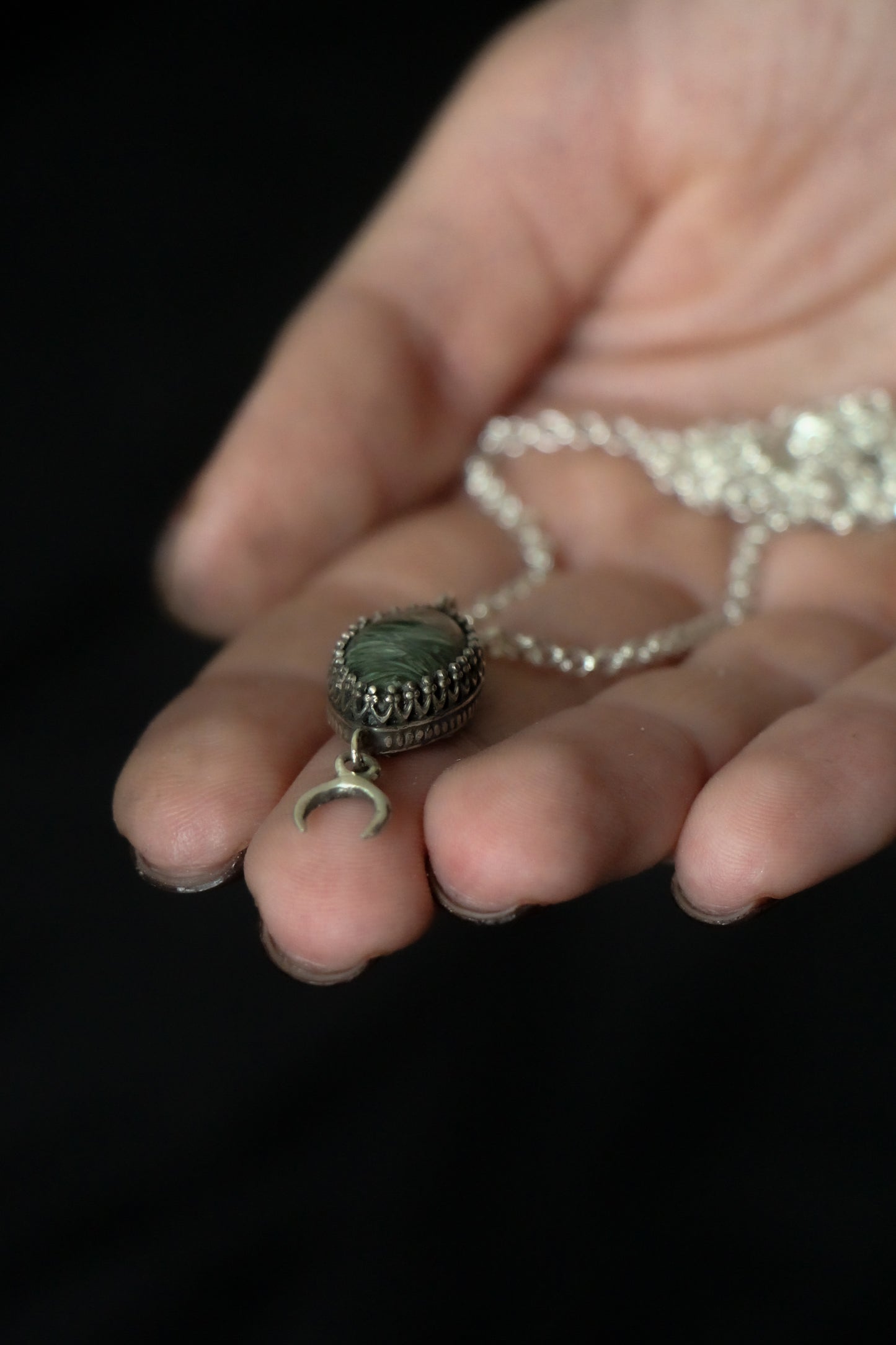 Moss Agate Moon Necklace Silver5