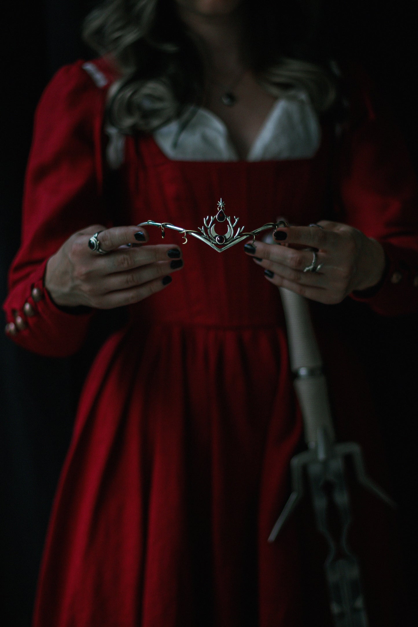 VELASTE Crown