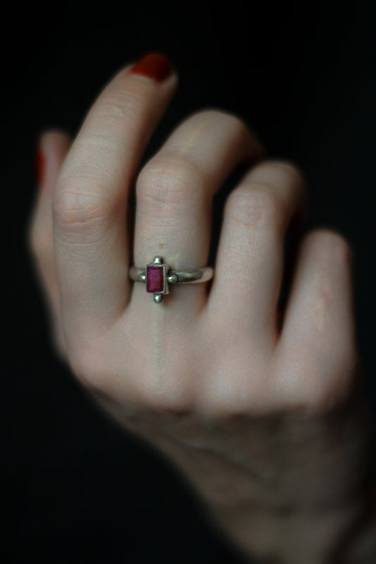 pink ruby silver ring historical roman