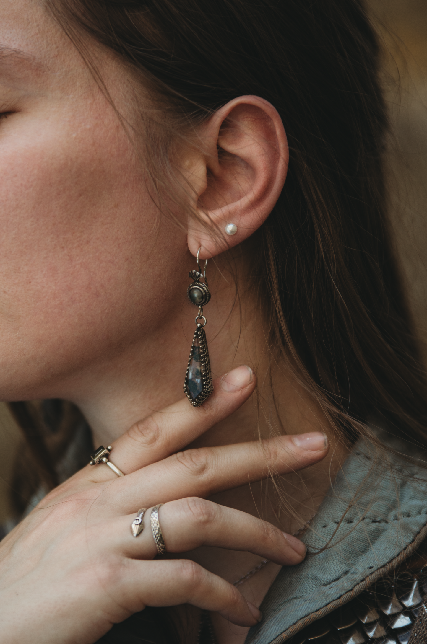 ITHILWEN Moss Agate Earrings in Sterling Silver