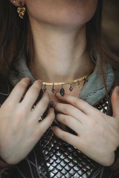 EOLYN Moss Agate Forest Choker in Brass
