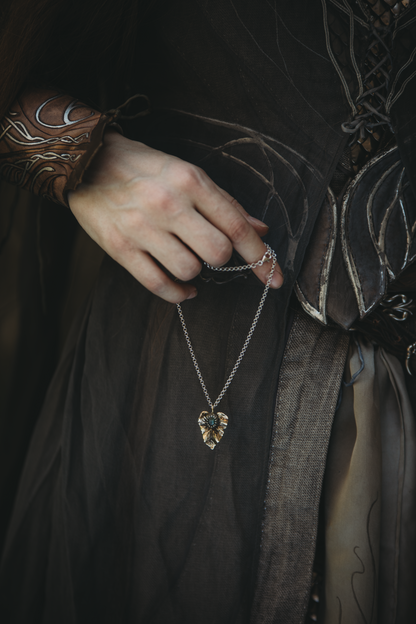 NÁNDILAS Elven Ivy Moss Agate Necklace in Brass and Silver