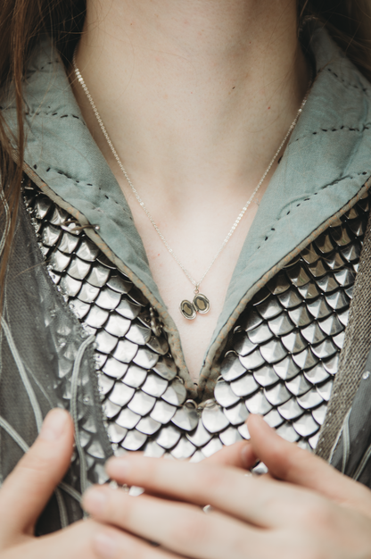 CLUARAN Distel Medaillon aus Sterlingsilber
