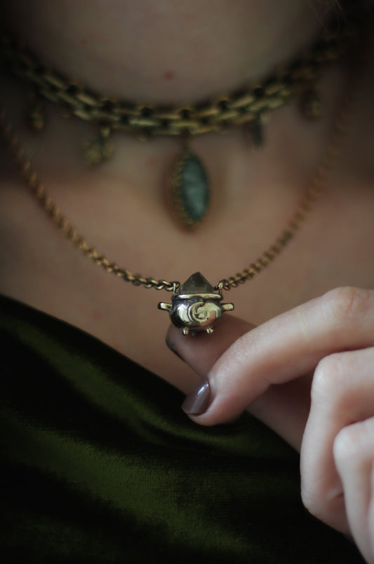 Crystal Cauldron Necklace Bronze
