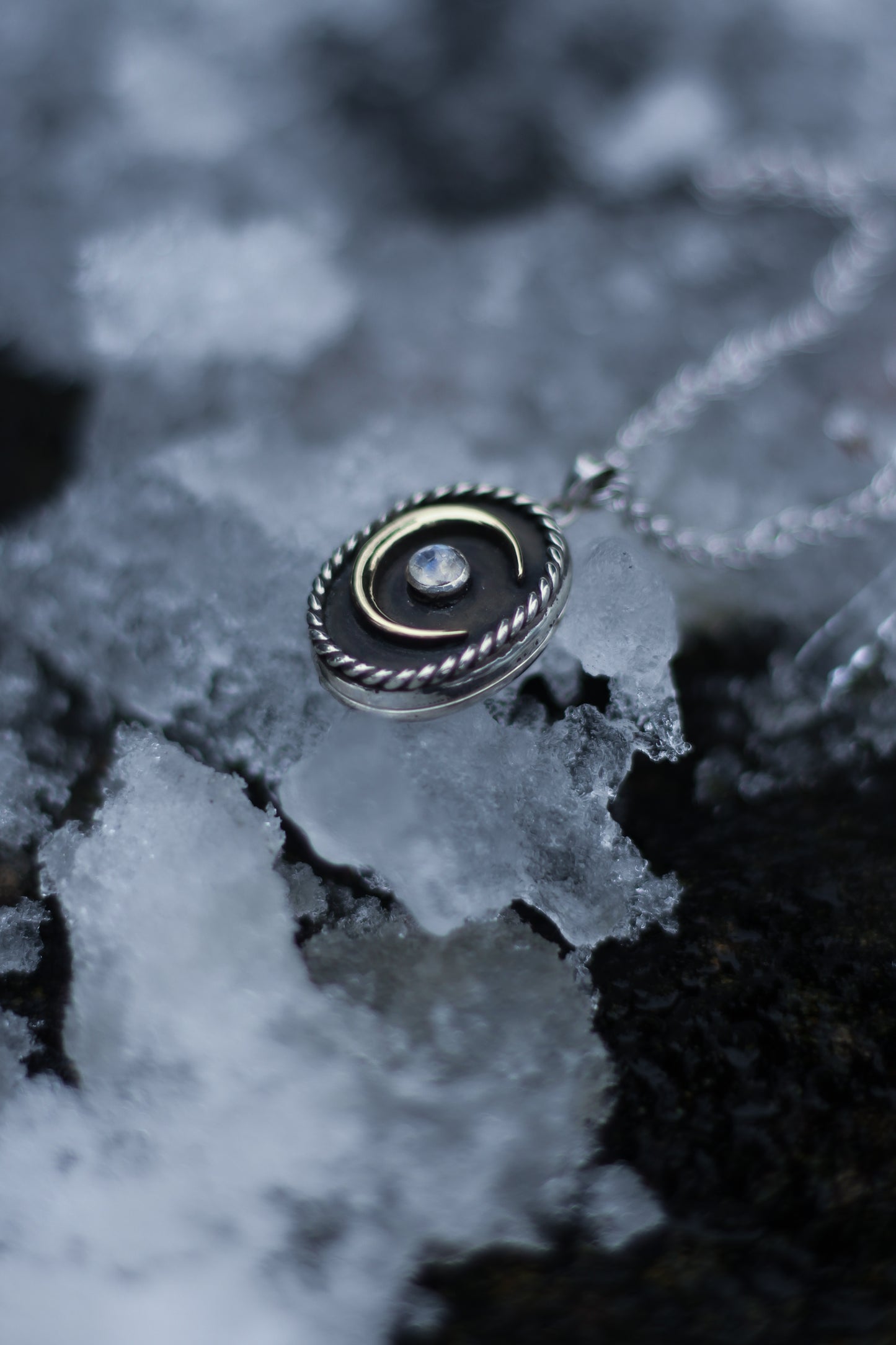 CAELIS Himmels-Amulett aus Sterlingsilber und Messing