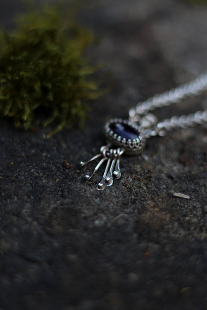 DRAOIDH I Thistle and Amethyst Necklace in Sterling Silver