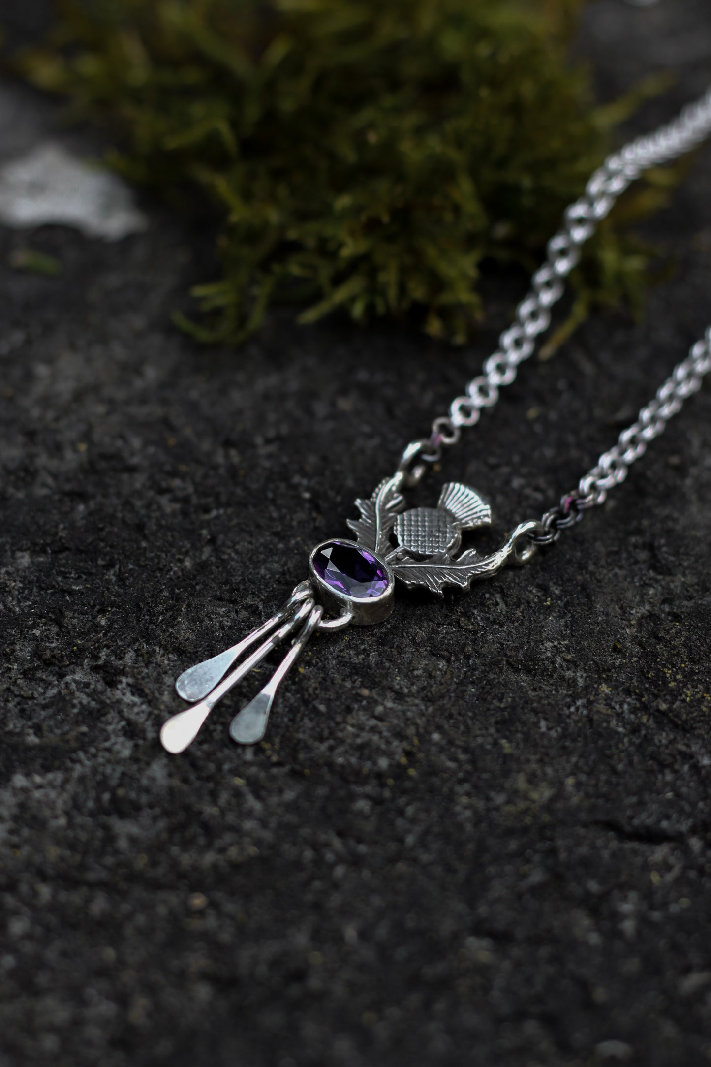 DRAOIDH II Thistle and Amethyst Necklace in Sterling Silver