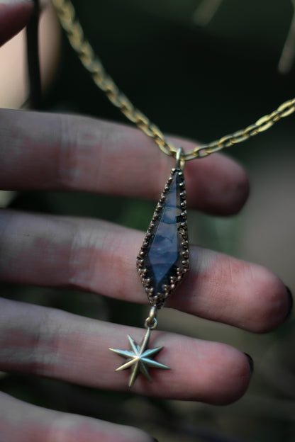 ELENWË Moss Agate Necklace in brass with star detail