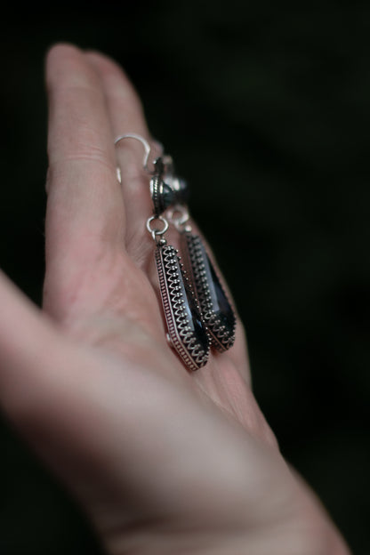 ITHILWEN Moss Agate Earrings in Sterling Silver