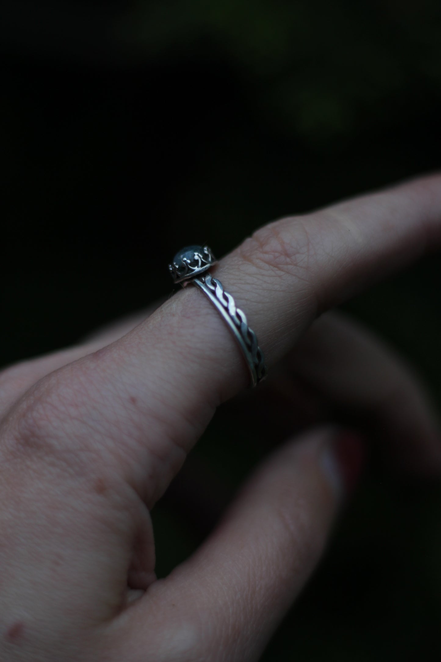 CALÁRIL Moss Agate Ring in Sterling Silver