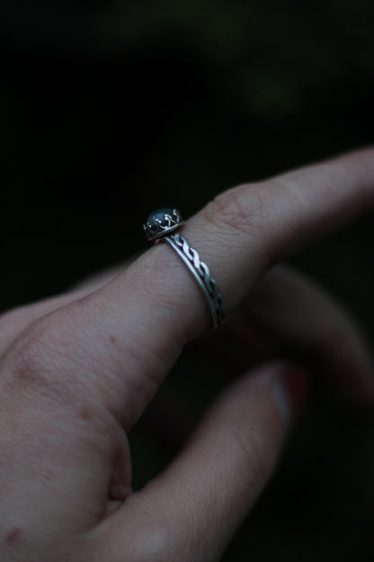 CALÁRIL Moss Agate Ring in Sterling Silver