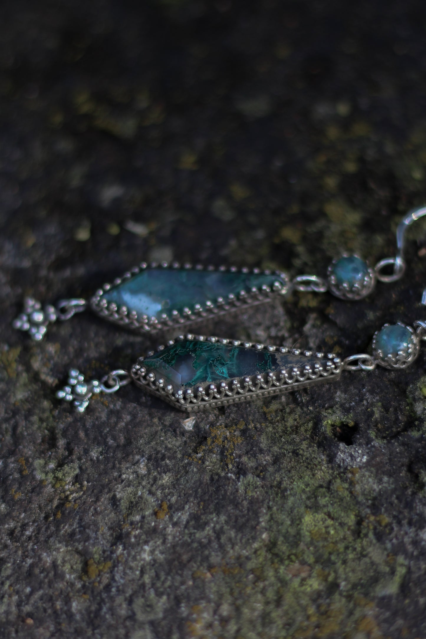 ITHILWEN II Moss Agate Earrings in Sterling Silver