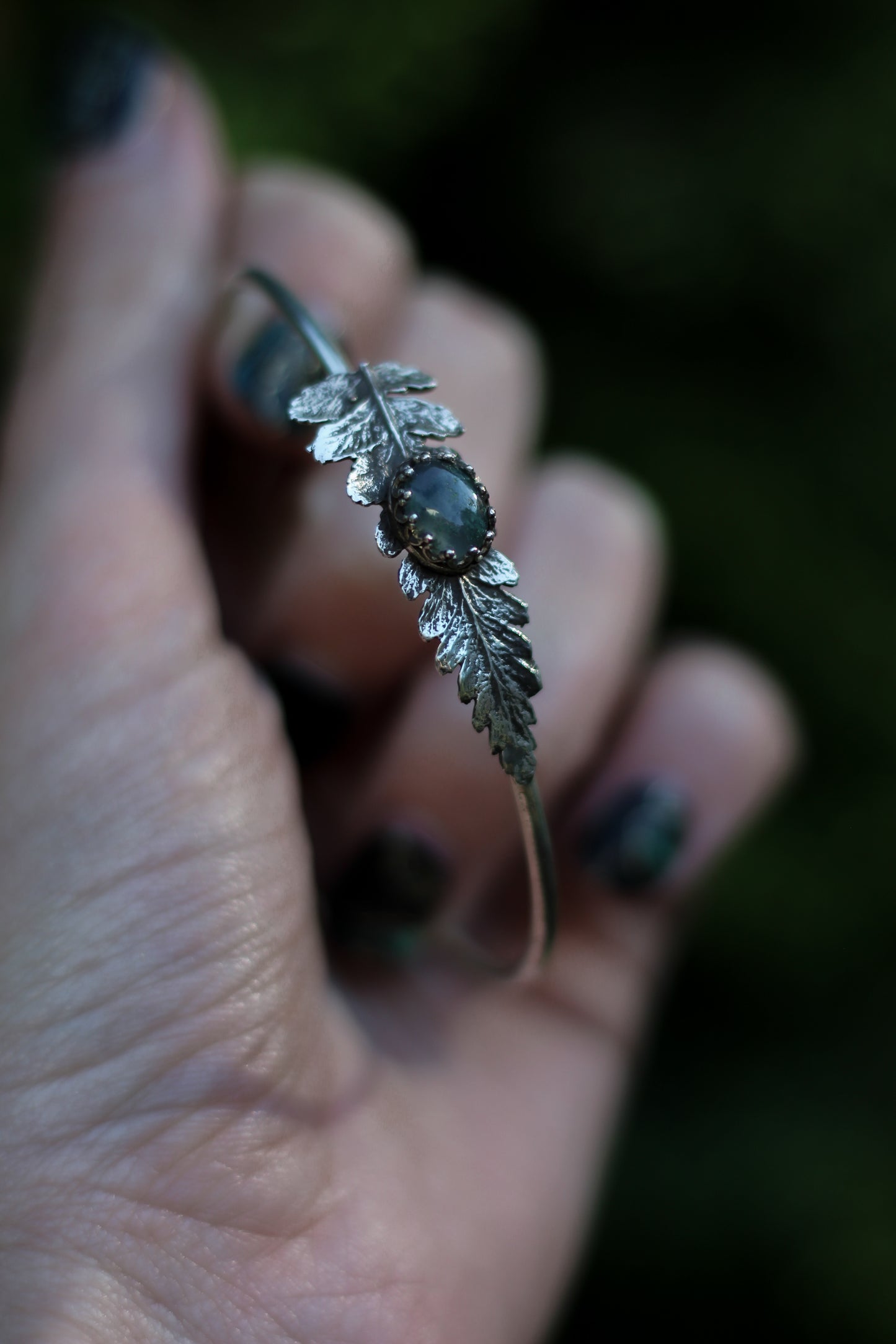 FAERÁNIL Fern Bracelet in Sterling Silver with Moss Agate