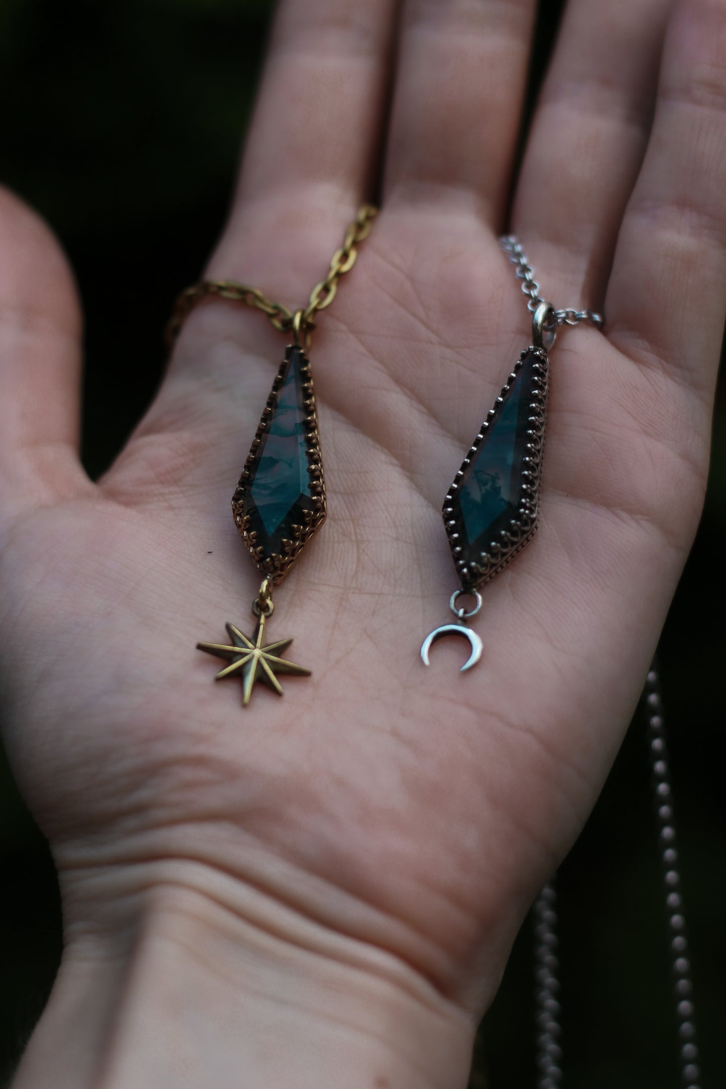 ELENWË Moss Agate Necklace in brass with star detail