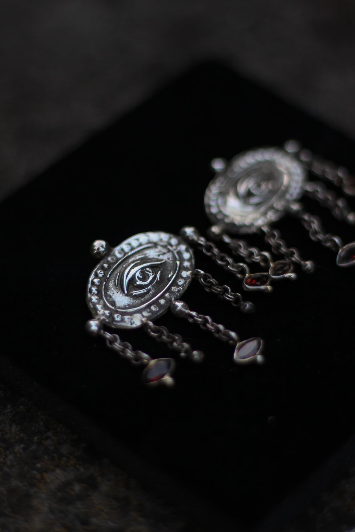 LOVERS EYE Victorian Garnet Earrings in Sterling Silver