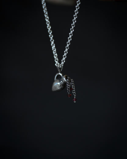 AMPHORA silver necklace with garnet drops