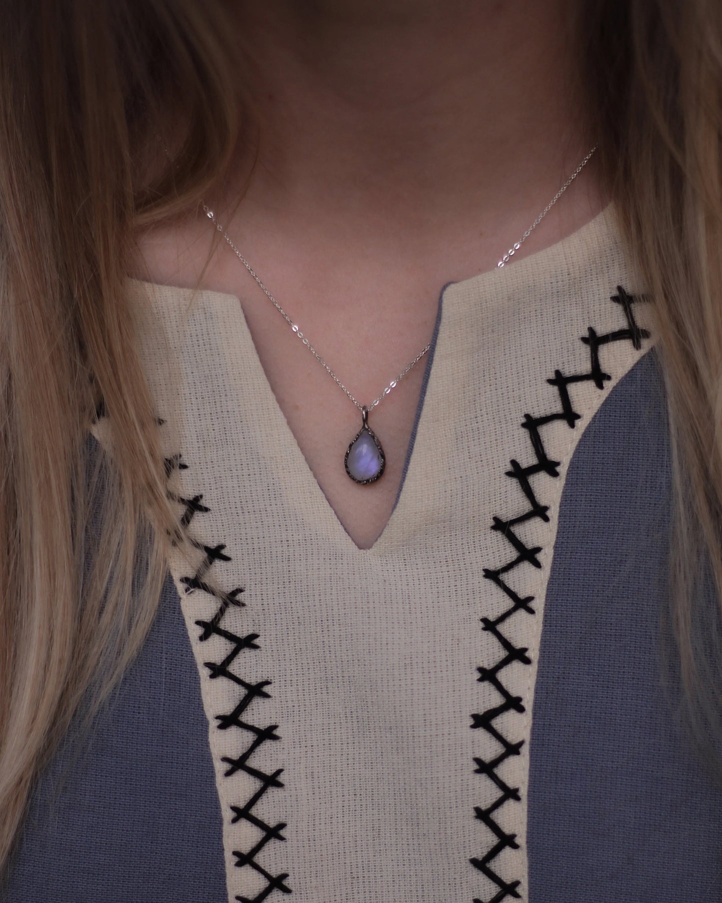 MOONDROP sterling silver moonstone drop necklace