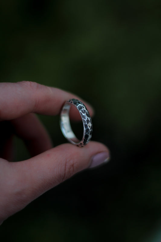 dragon scale stone textured fantasy silver wedding ring